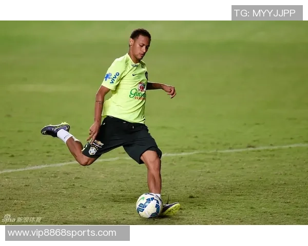 内马尔积极备战复出分享力量训练照展现信心与快乐 内马尔积极备战复出分享力量训练照展现信心与快乐