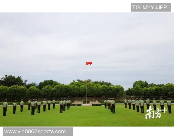 国安球迷齐聚苏州火车站歌声响彻助威气氛热烈